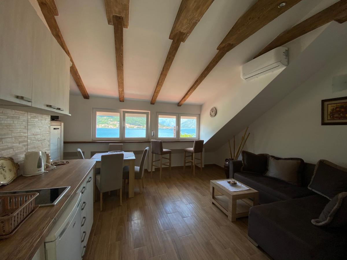 Sunny Bay Apartments Kotor Bagian luar foto