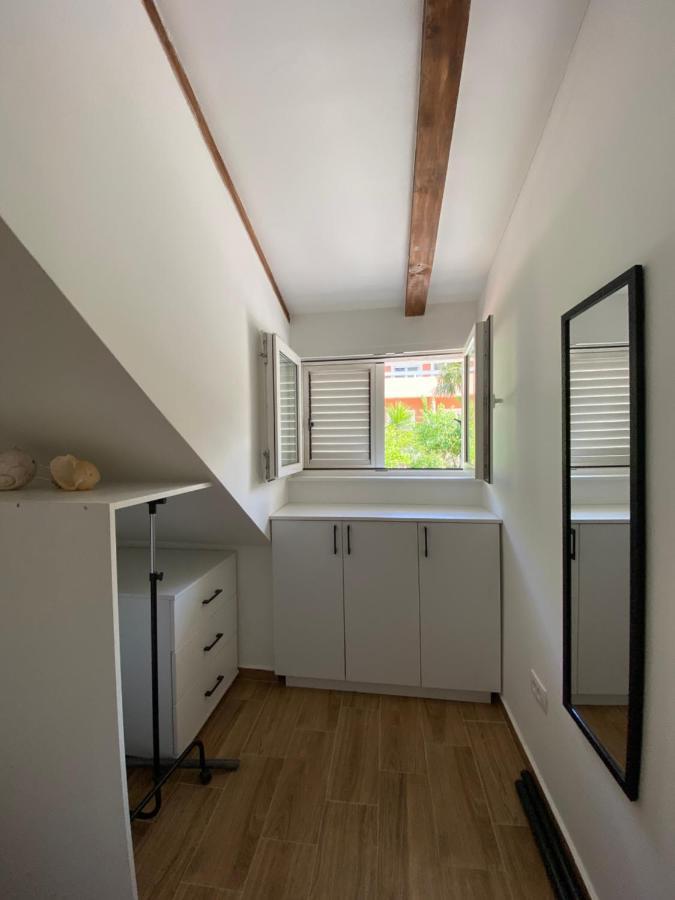 Sunny Bay Apartments Kotor Bagian luar foto