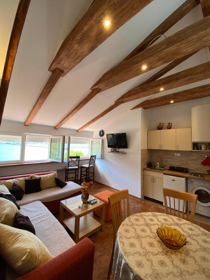 Sunny Bay Apartments Kotor Bagian luar foto