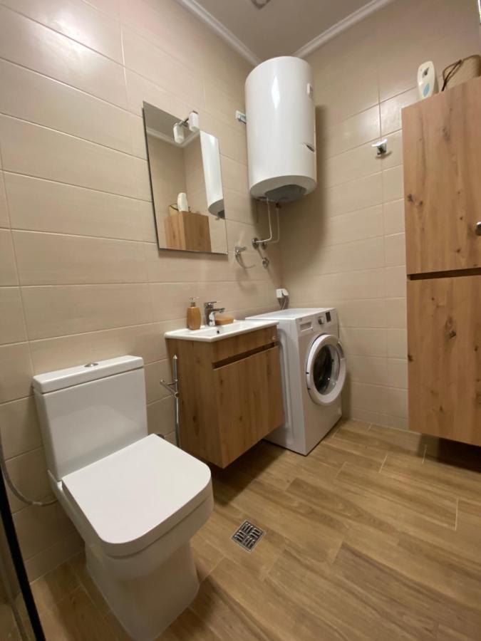 Sunny Bay Apartments Kotor Bagian luar foto
