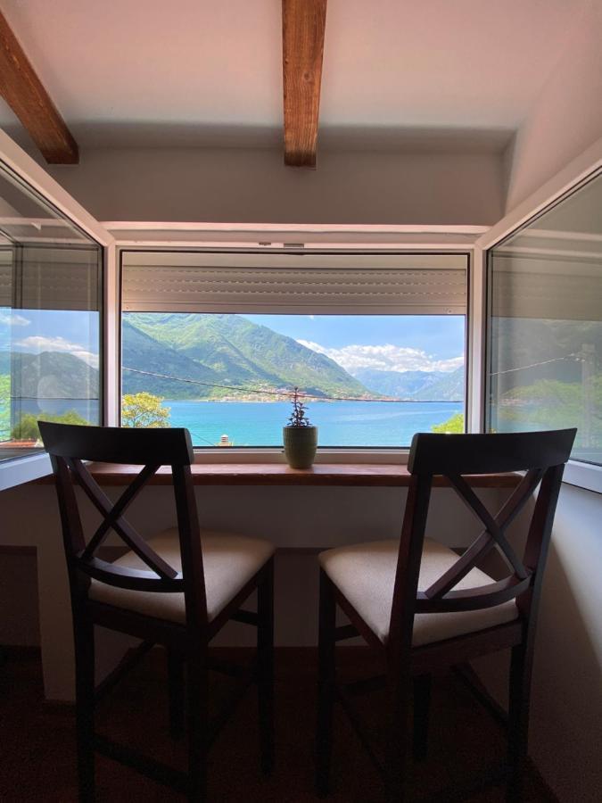Sunny Bay Apartments Kotor Bagian luar foto